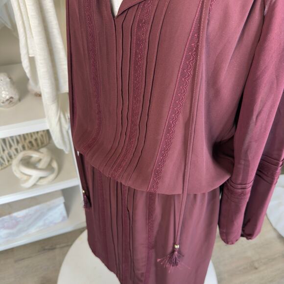White House Black Market sz. Large Burgundy dress, soft girl sheer sleeves #3745 - Picture 6 of 6